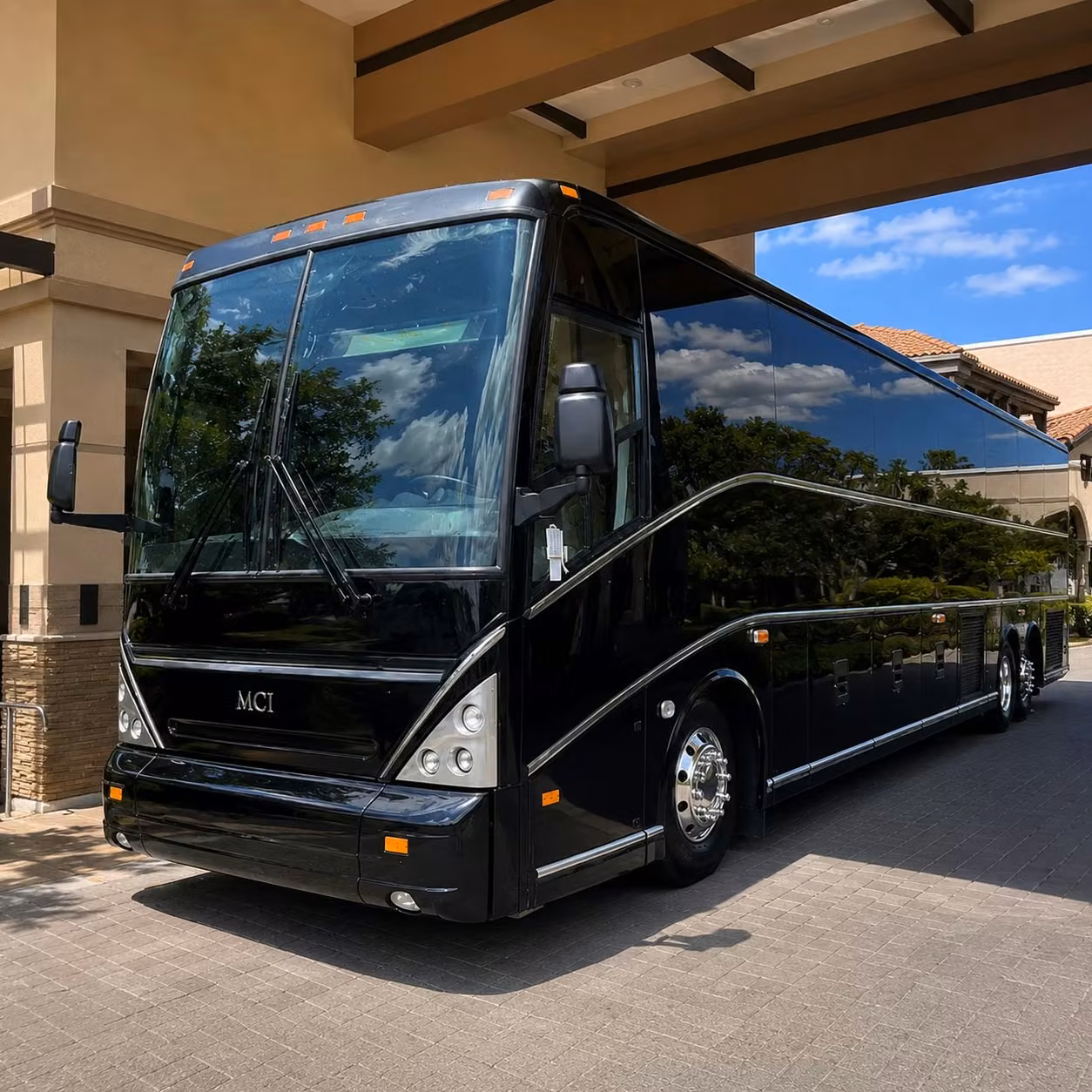 bakersfield concert and sports event transportation that beats the parking nightmare